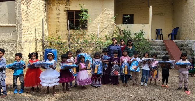 GIFTS TO ENCOURAGE UNDER POVERTY photo 18
