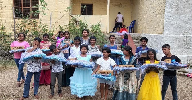 GIFTS TO ENCOURAGE UNDER POVERTY photo 21