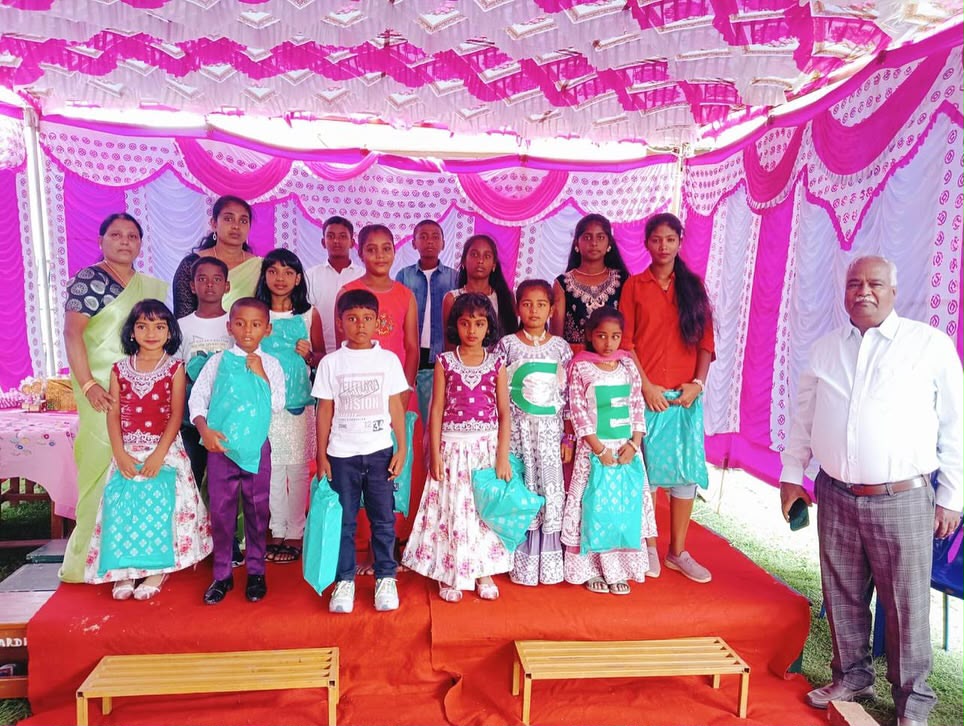 GIFTS TO ENCOURAGE UNDER POVERTY photo 11